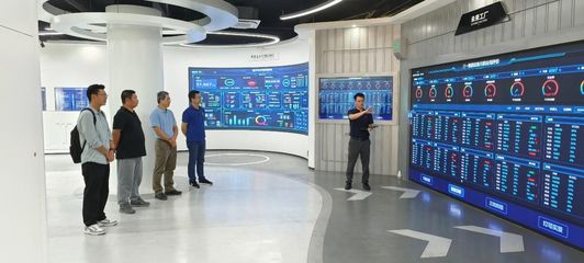 探索產(chǎn)教融合新路徑，信商學(xué)院赴樹根互聯(lián)調(diào)研工業(yè)互聯(lián)網(wǎng)技術(shù)專業(yè)建設(shè)